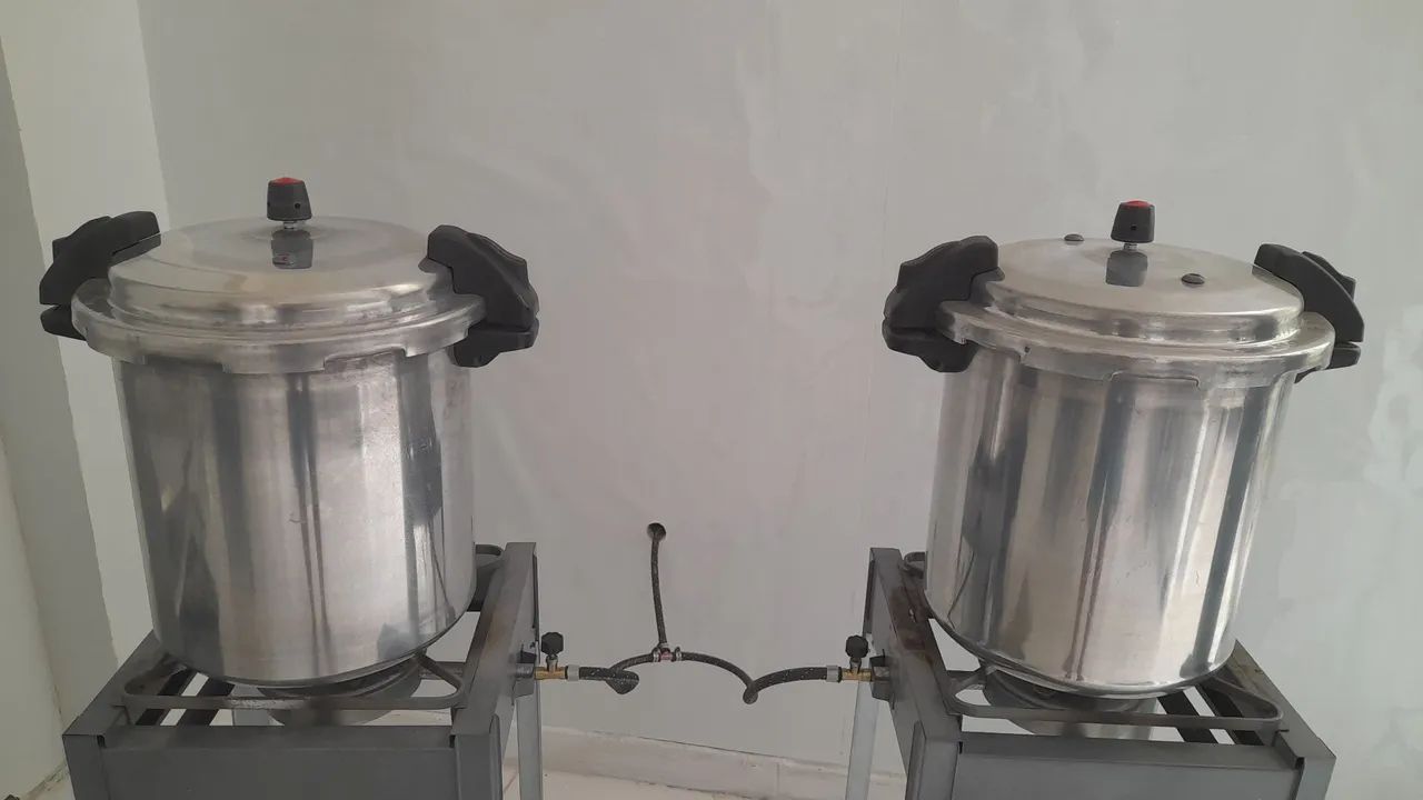 2 Panelas de Pressão 24 Litros