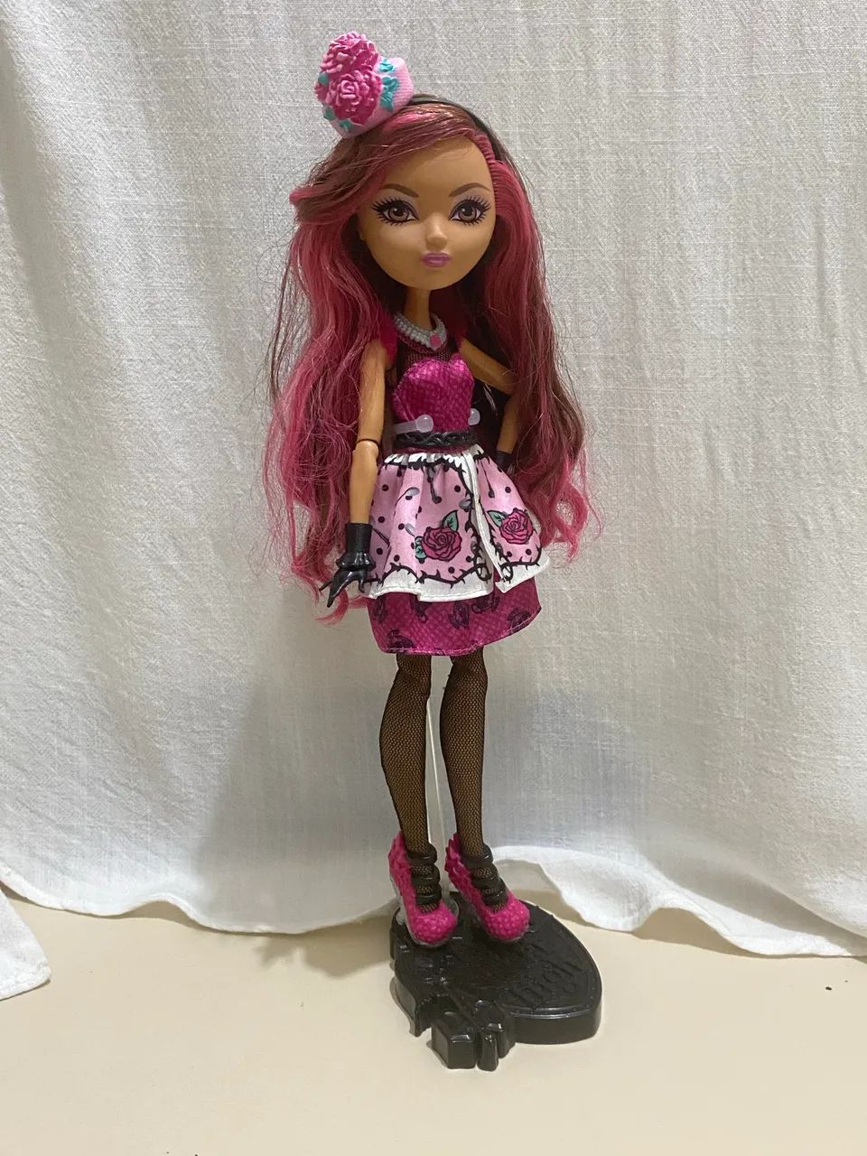 Boneca Briar Beauty de Ever After High  - Foto 4