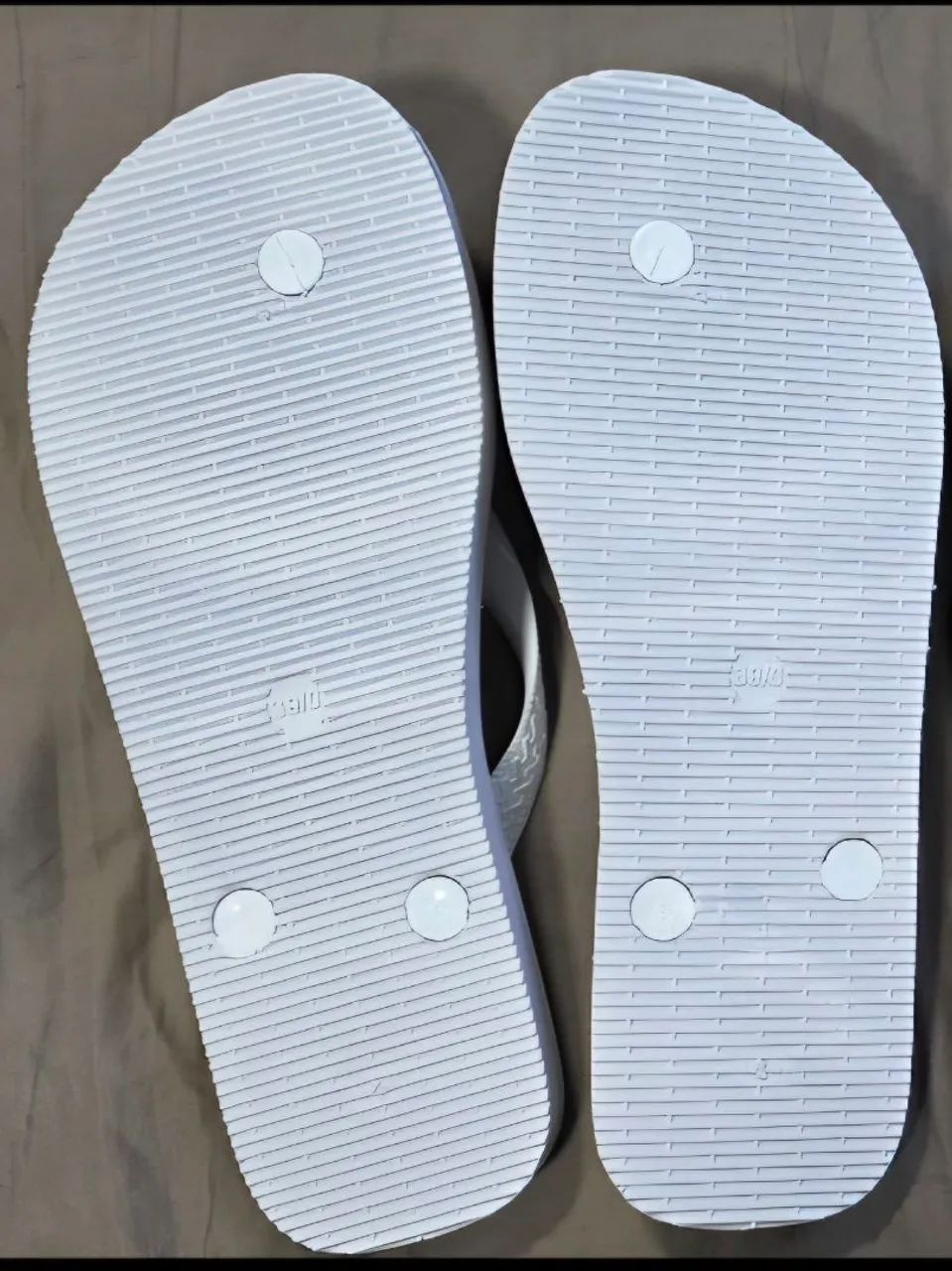 Chinelo cactos, 39/40, com pingente - Foto 3