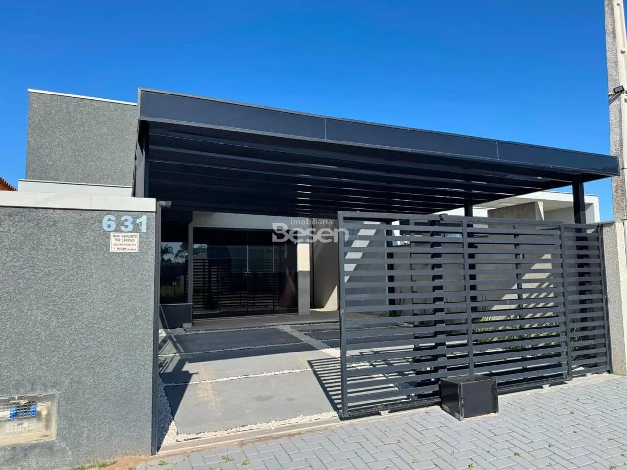 LINDO IMÓVEL COM EXCELENTE CONSTRUÇÃO - Foto 2