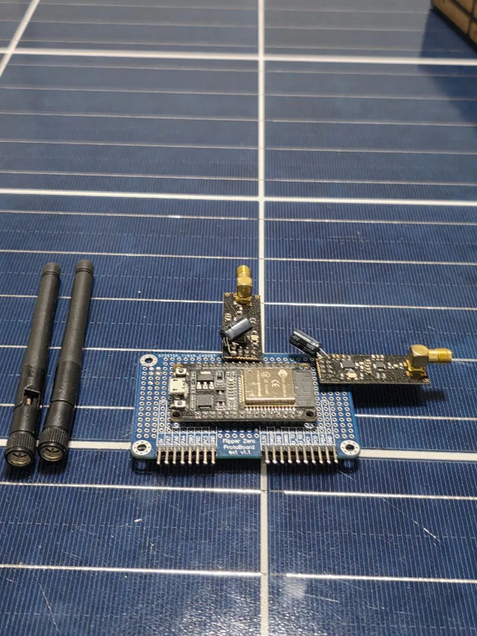 Kit p/ Marauder (ESP32+ 2 xNRF24L01 + 2 antenas) FlipperZero - Foto 5