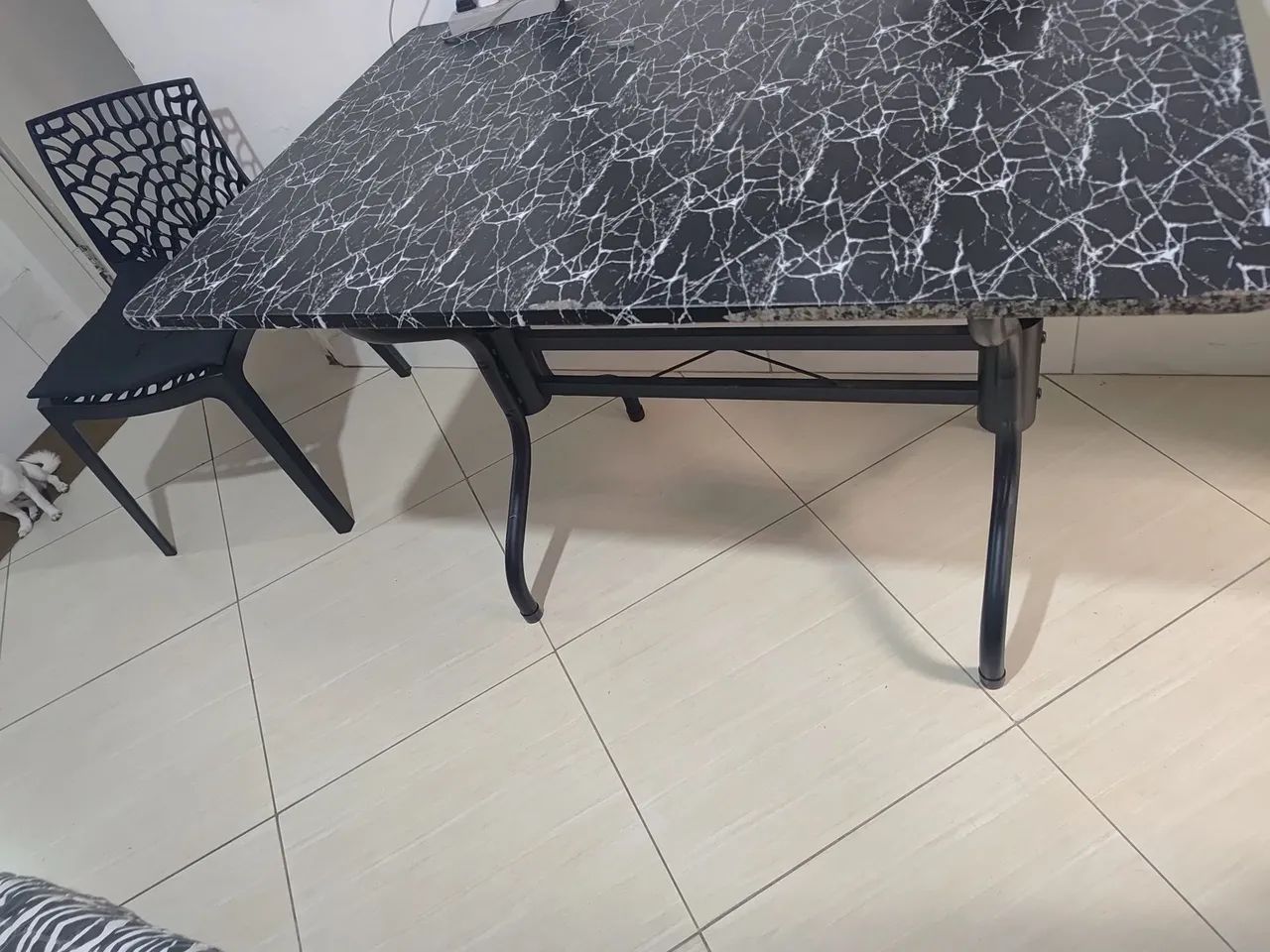 Mesa com tampo de pedra 1,20×0,60 - Foto 2