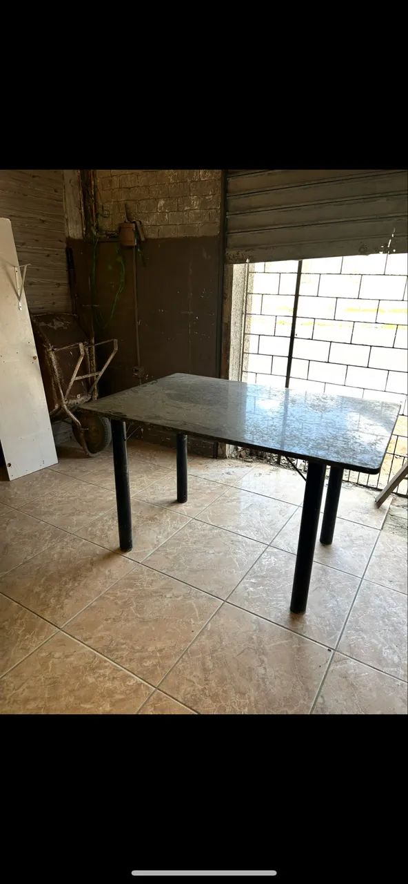 Mesa de mármore 