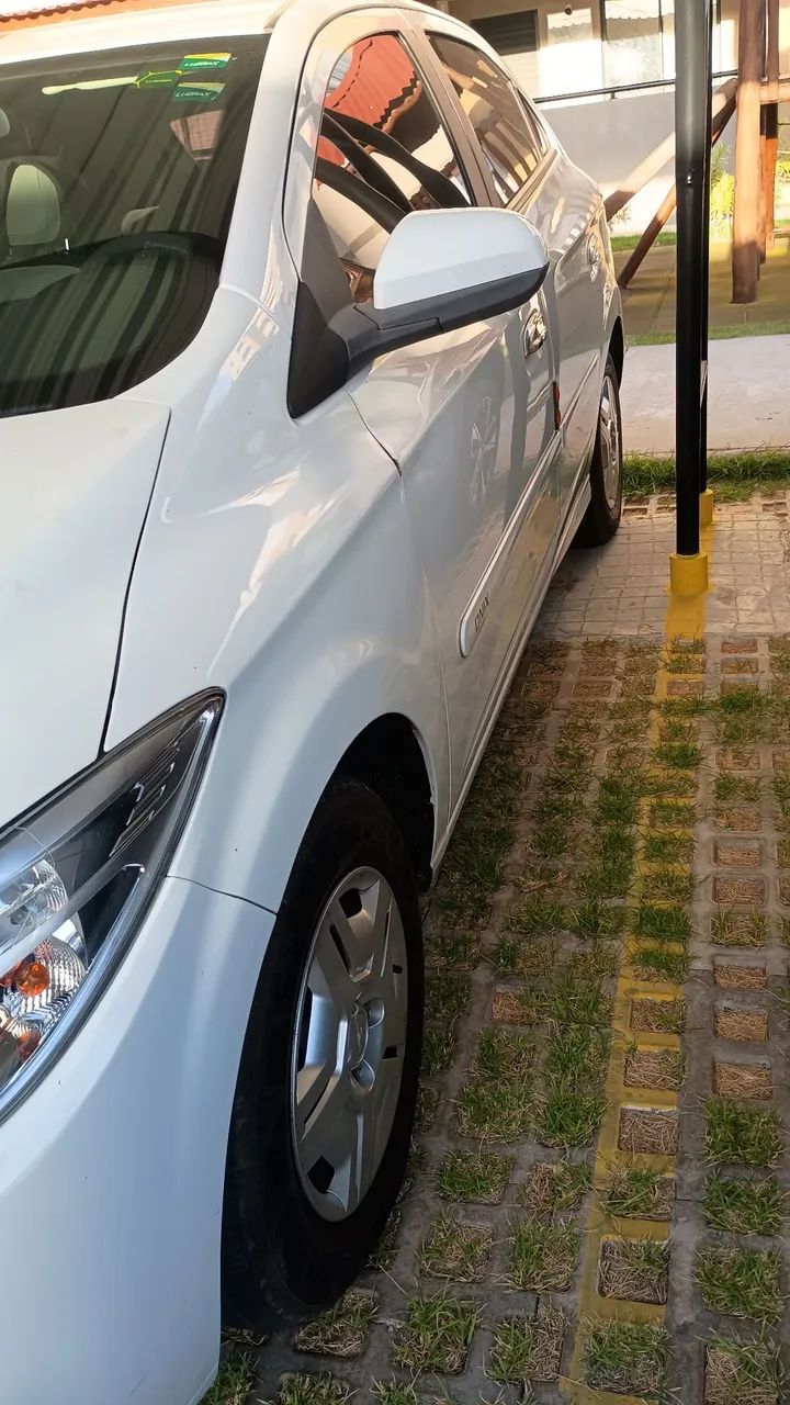 Chevrolet Onix ONIX HATCH LT 1.0 8V FLEXPOWER 5P MEC. 2015