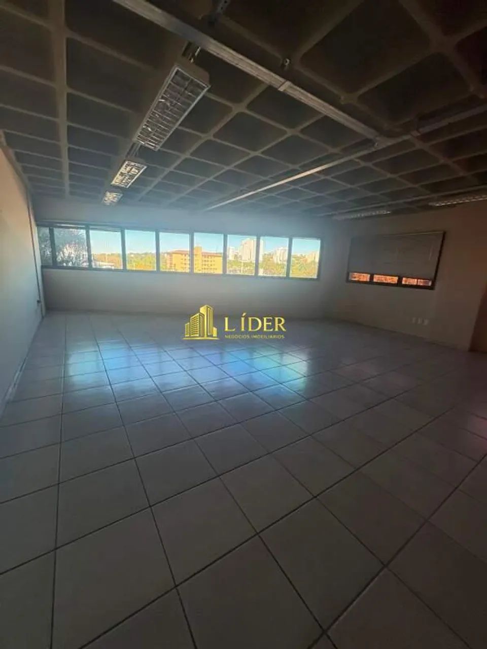 SALA COMERCIAL BEM LOCALIZADA - Foto 5