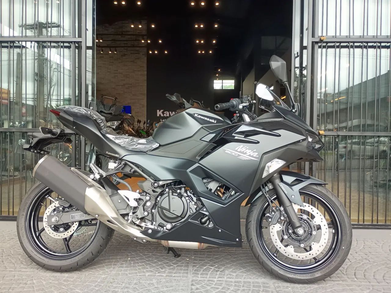 Kawasaki 300 2026 - 1469464533 | OLX