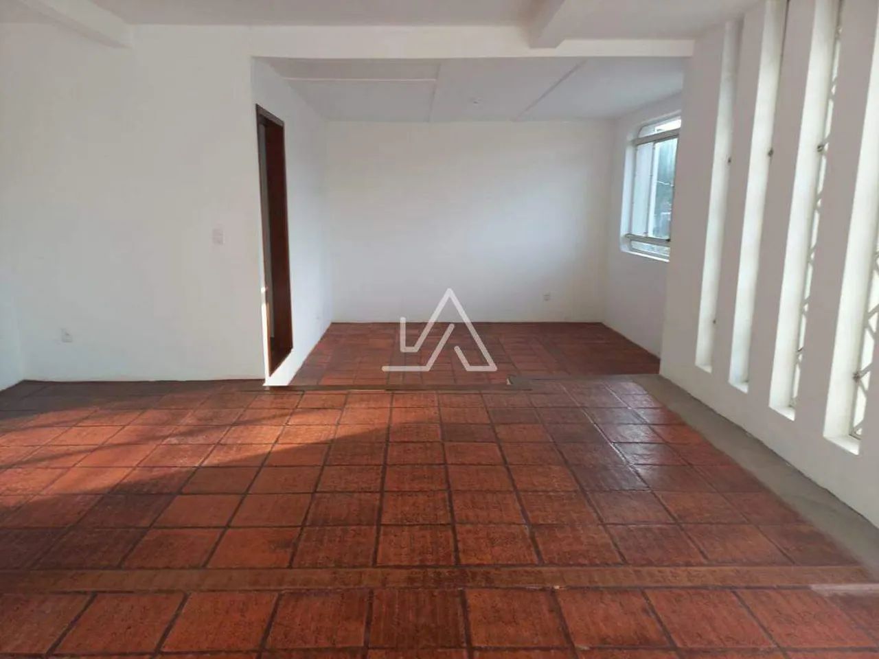 SALA COMERCIAL