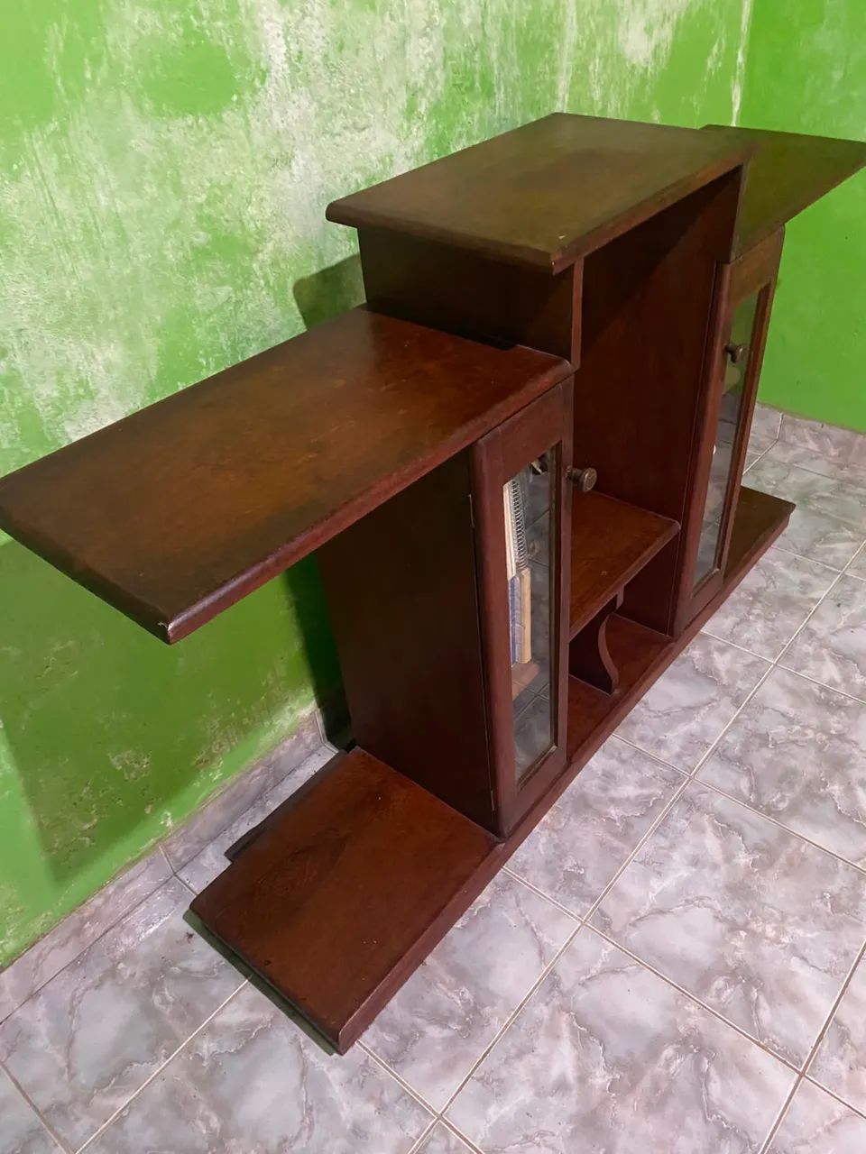 Rack de Madeira Clássico 