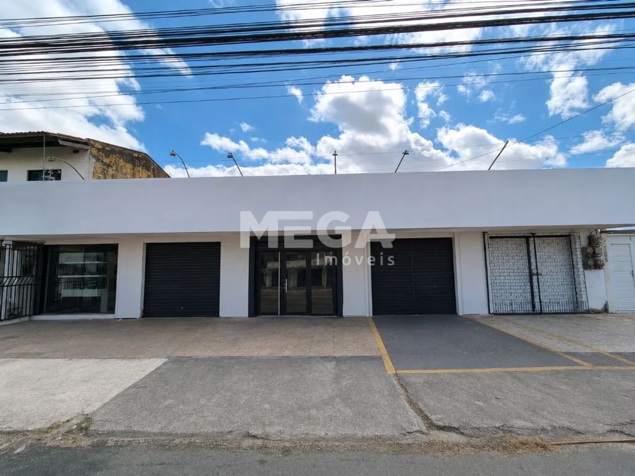Ponto comercial no bairro Serrinha em Fortaleza, CE