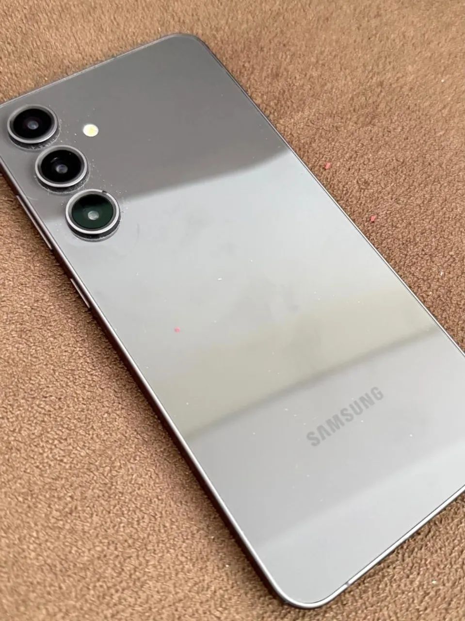 Celular S24FE - Foto 2