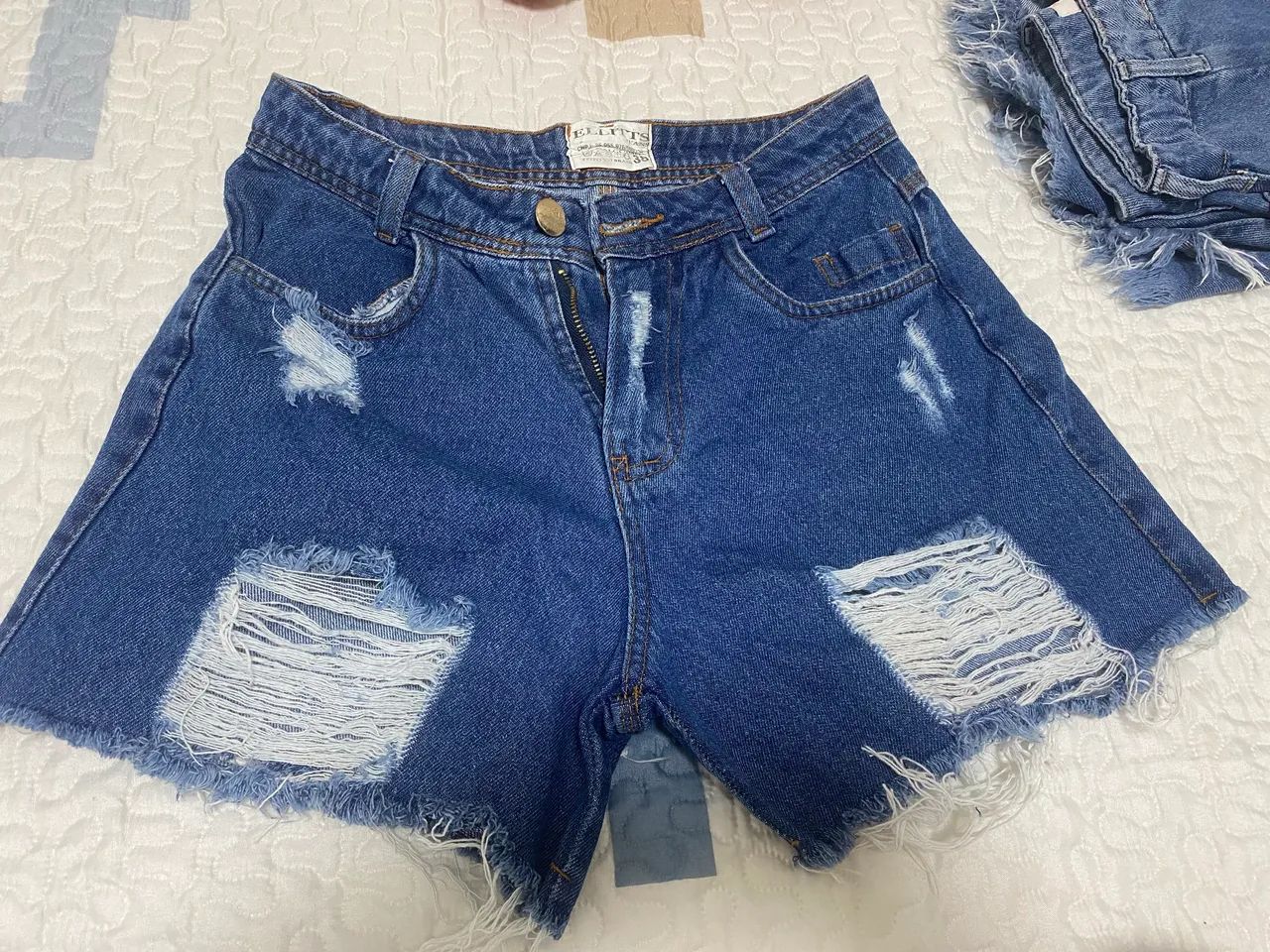Short jeans