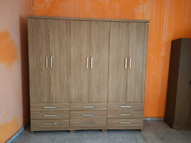 GUARDA ROUPA