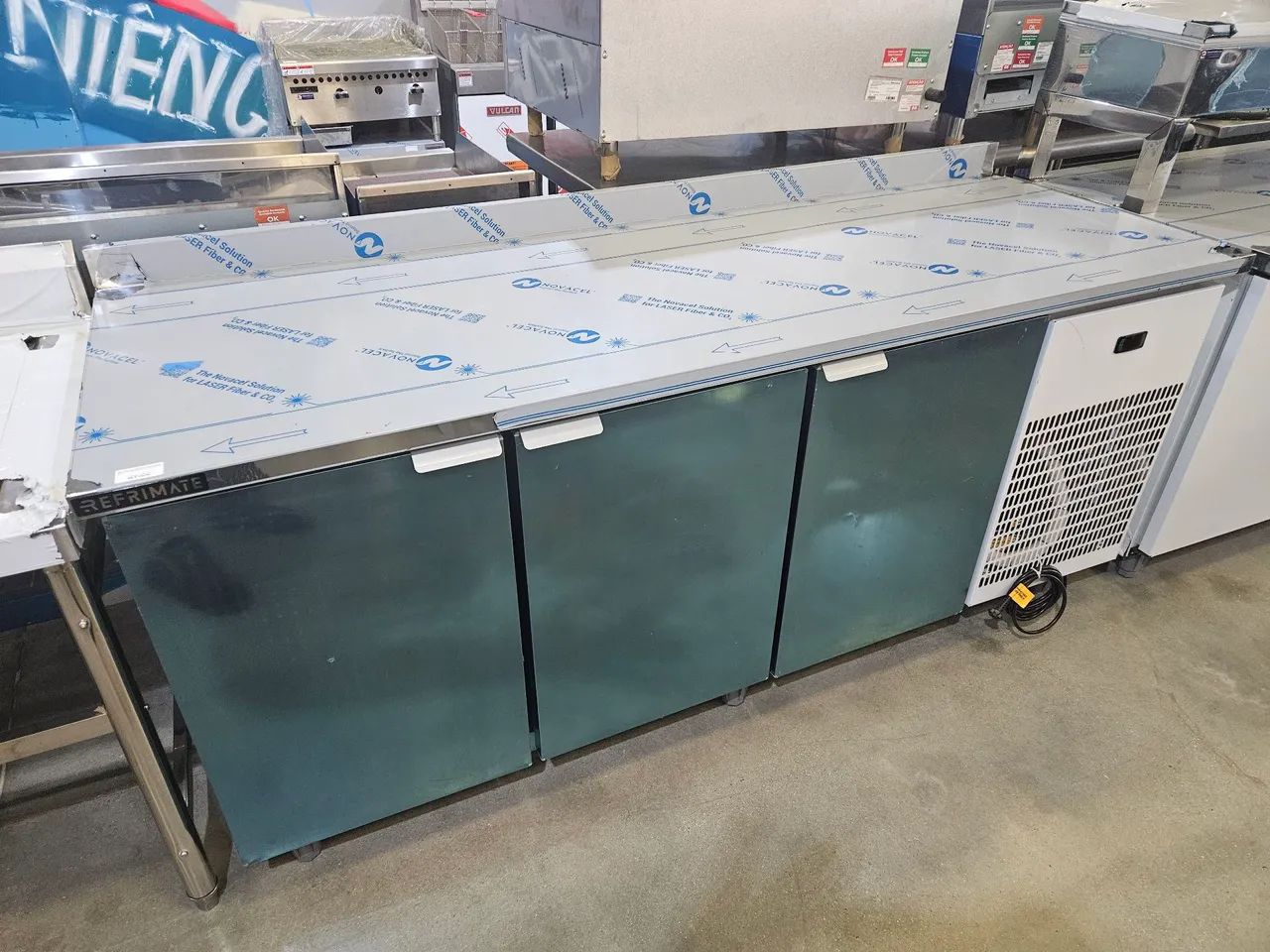 balcão de inox refrigerado 2m para preparo - novo