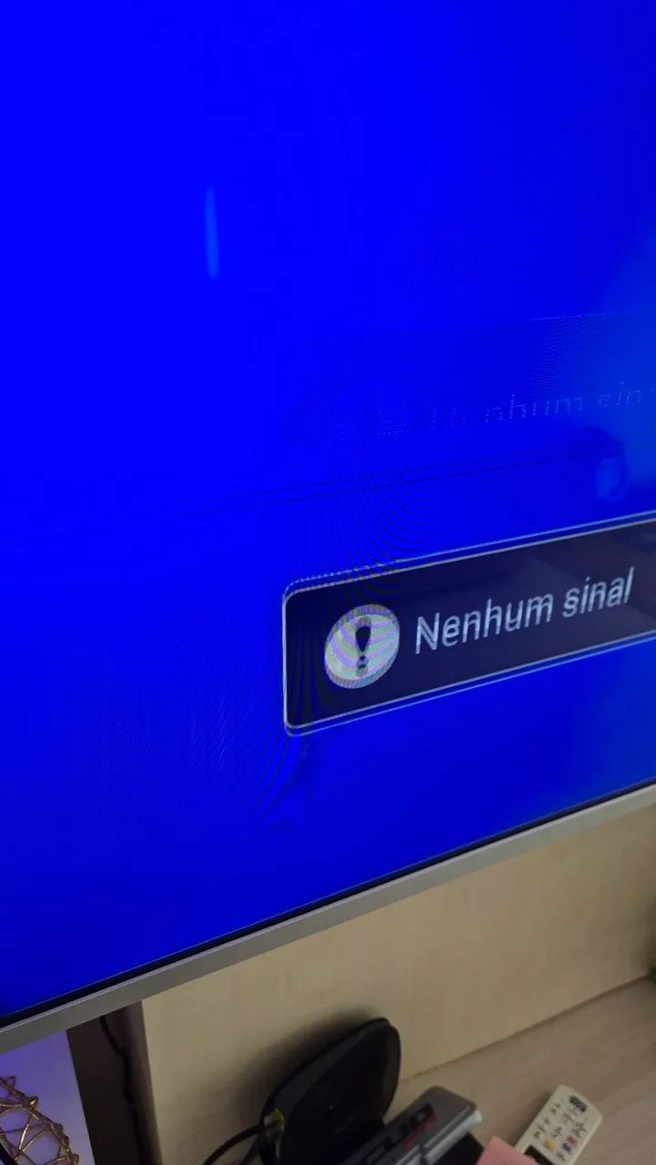 TV 65 polegadas philips com defeito - Foto 4