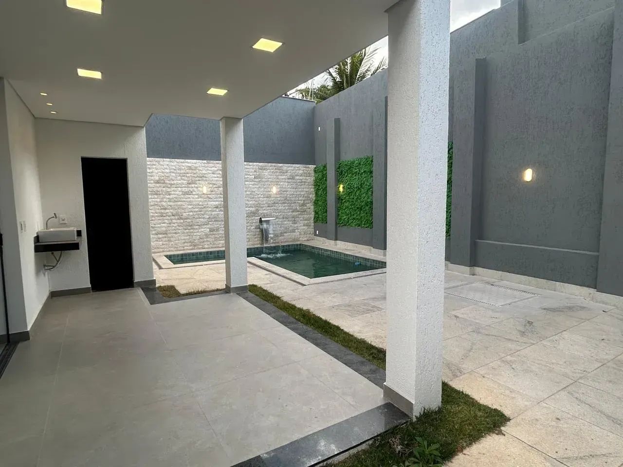 Trevo Casa Alto Padrão com 4 quartos 3 suites e Piscina - Foto 2