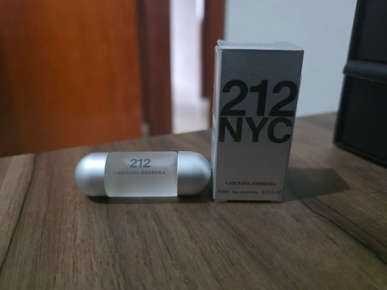 Miniatura 212 NYC feminino 5ml