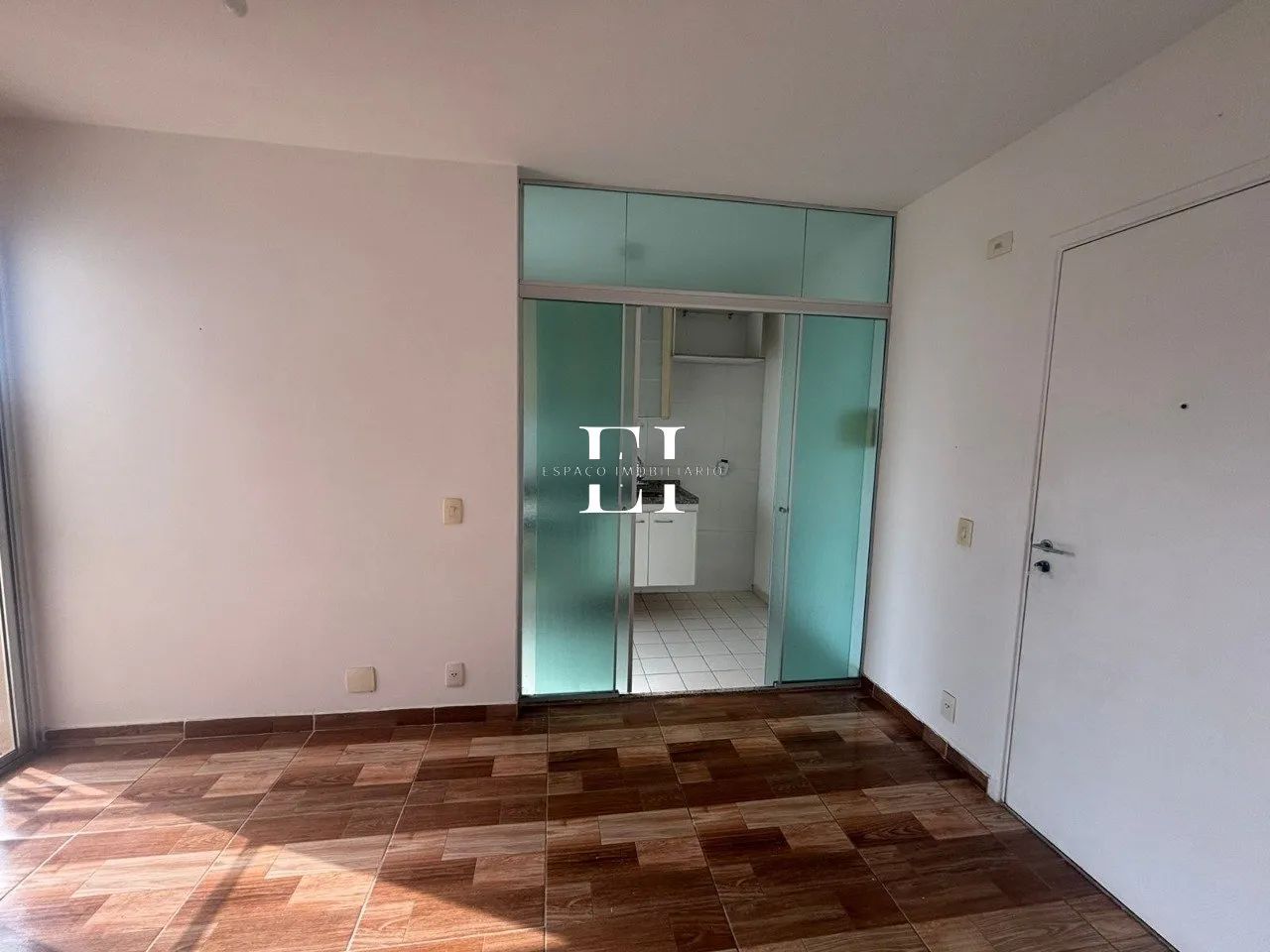 Apartamento de 53 m² para locação, 2 quartos, sacada e vaga coberta! - Foto 4