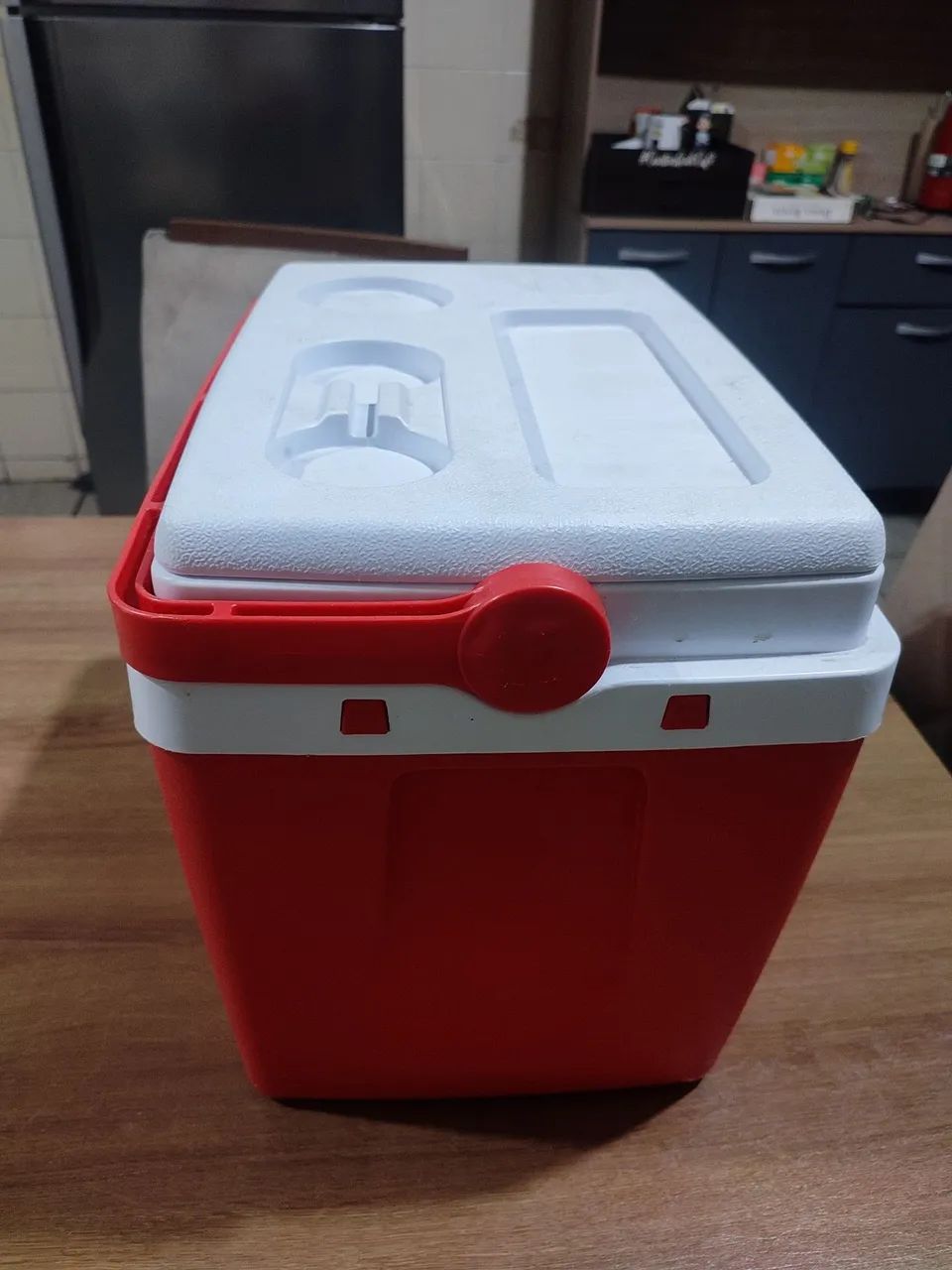 Caixa térmica Bel 28 litros cooler  - Foto 3