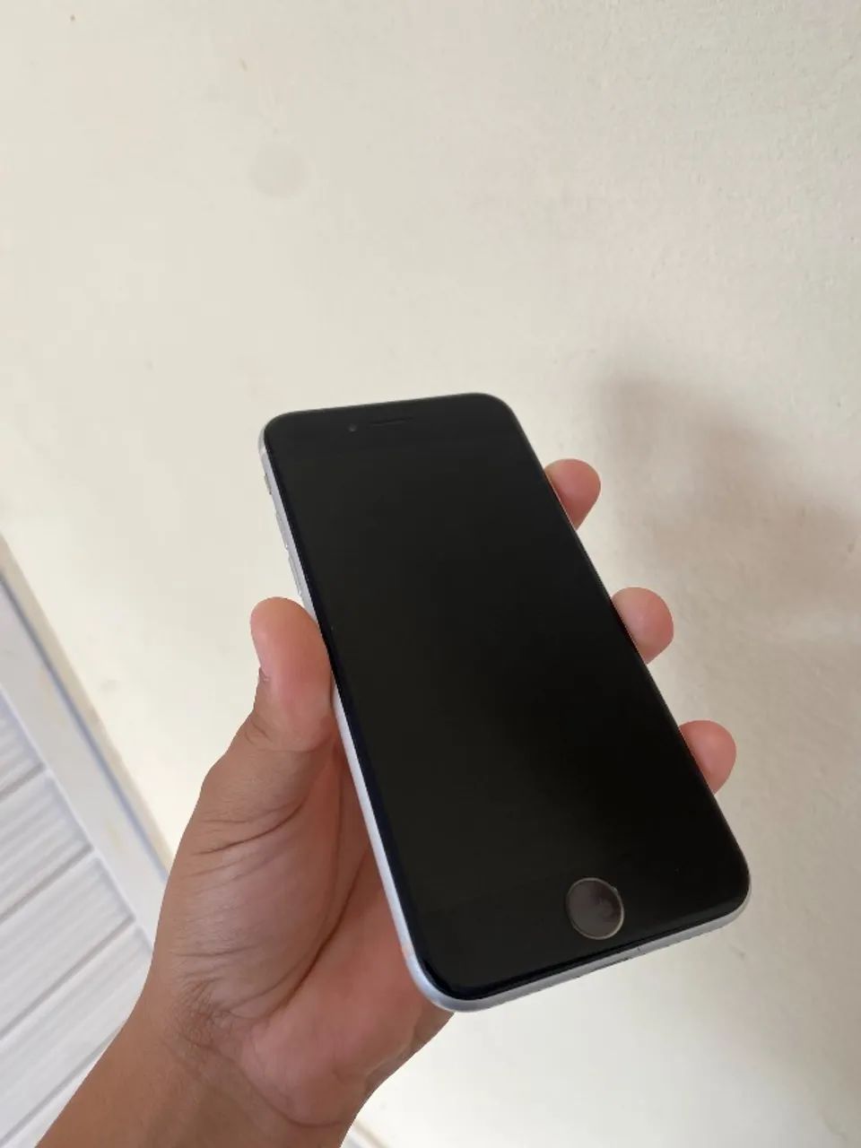 Iphone SE 2 geração, 128gb, em ótimo estado, praticamente sem marcas de uso. - Foto 2