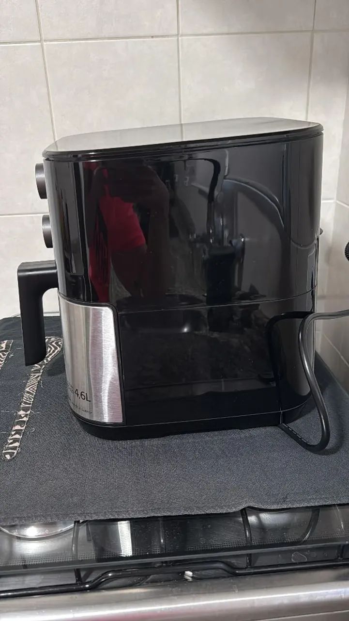 Vendo Airfryer Oster 110V 1.500 W em estado de nova  - Foto 5