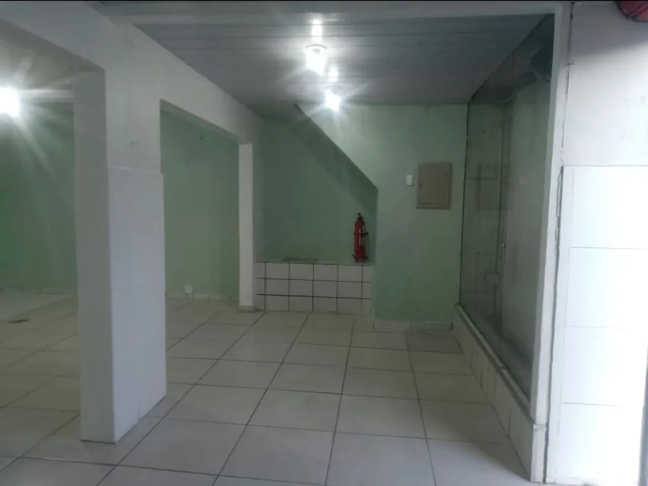 Alugo ponto comercial na Silves  - Foto 4