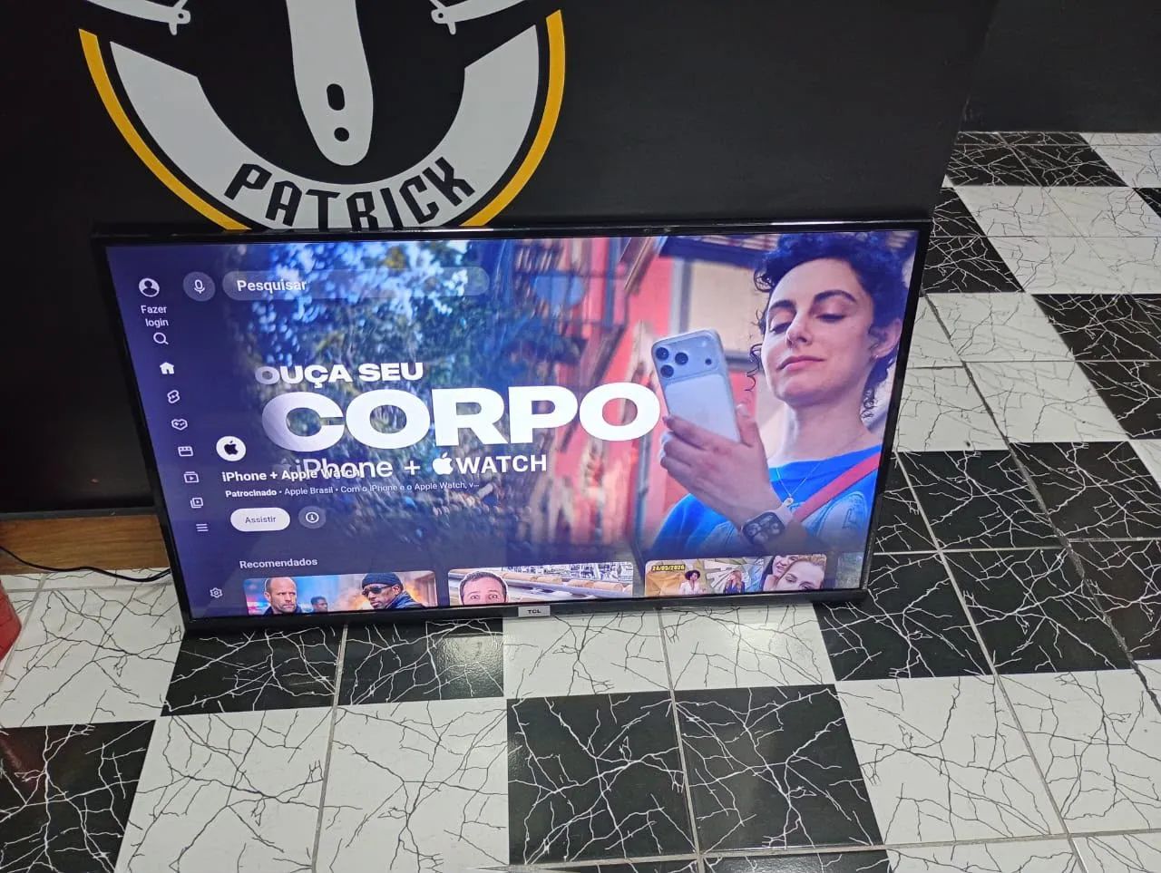 Vendo Smartv TCL 43 polegadas top de linha 4k borda infinita R$ 1000,00