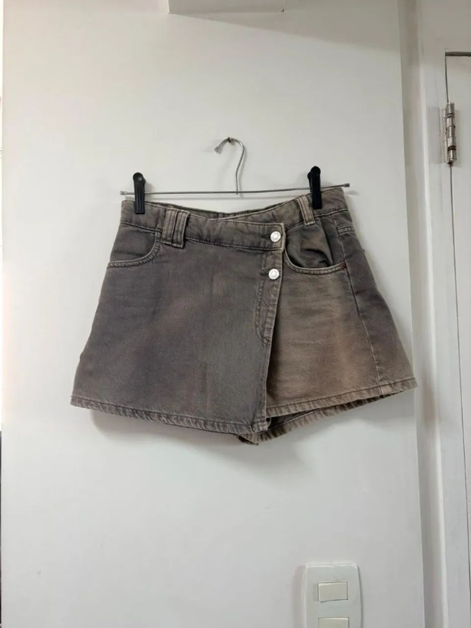 short saia cinza zara