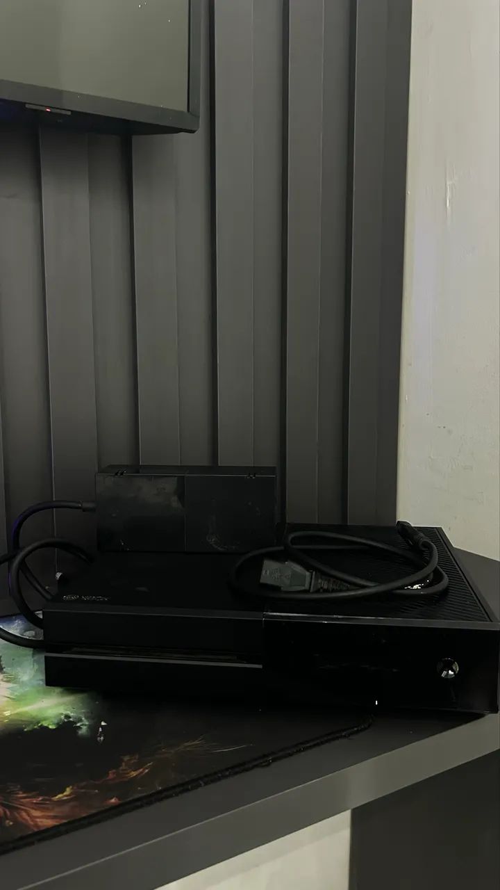 Vendo Xbox One (fat)