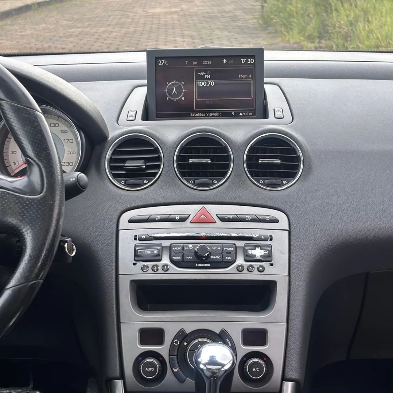 Peugeot 408 SEDAN GRIFFE 1.6 TURBO 16V 4P AUT. 2013