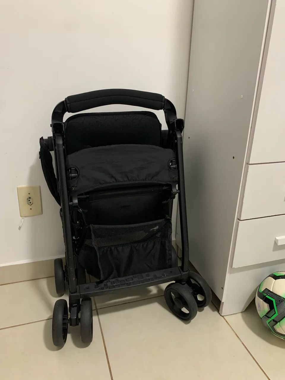 Carrinho de bebê Chicco em ótimo estado - Foto 4