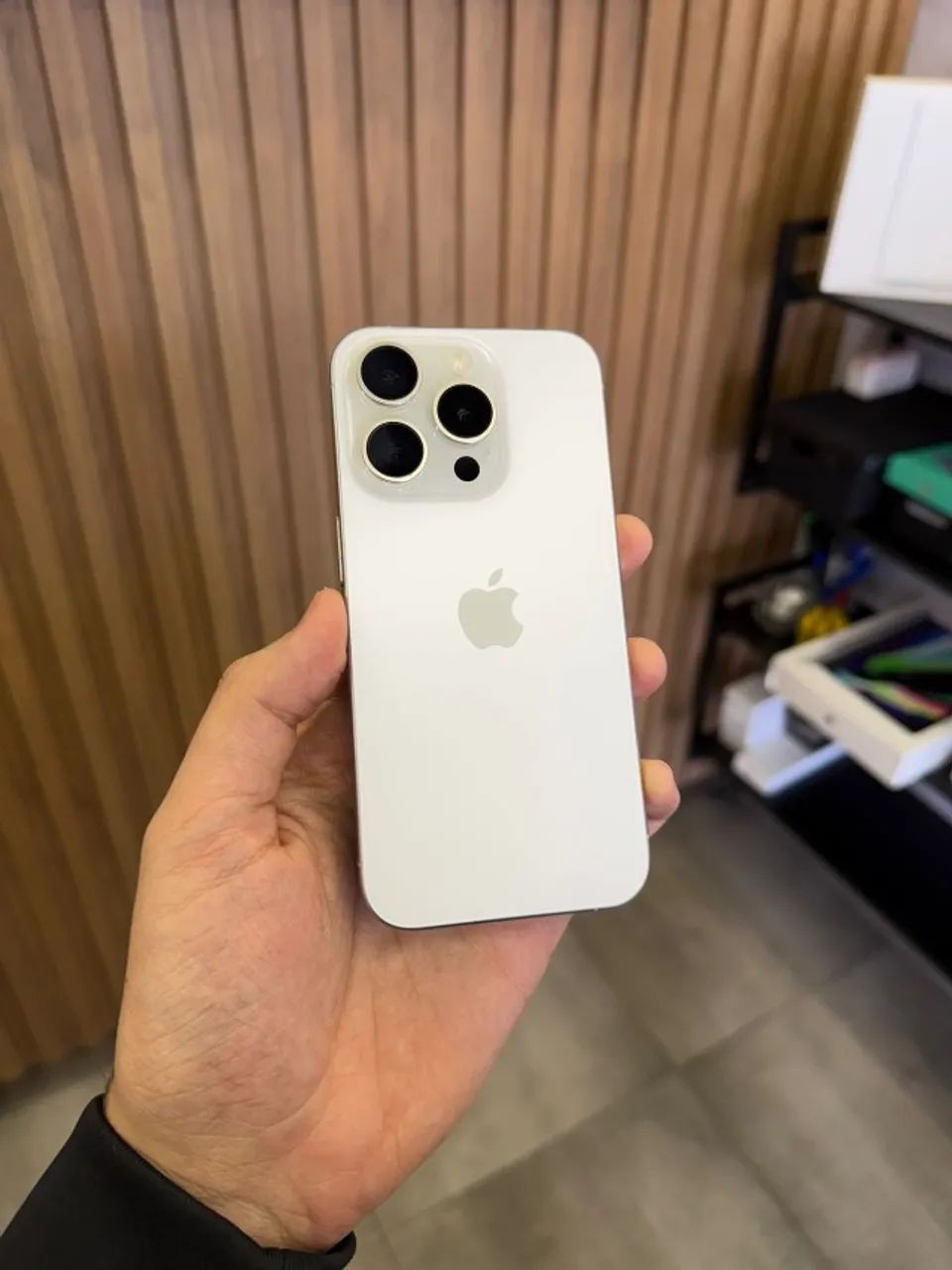 iPhone 15 pro 128gb Original (Anápolis) - Foto 2