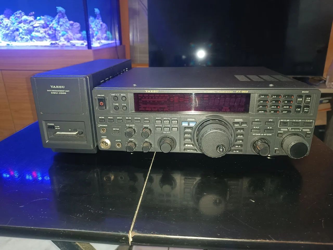 Yaesu FT950 Com DMU2000 
