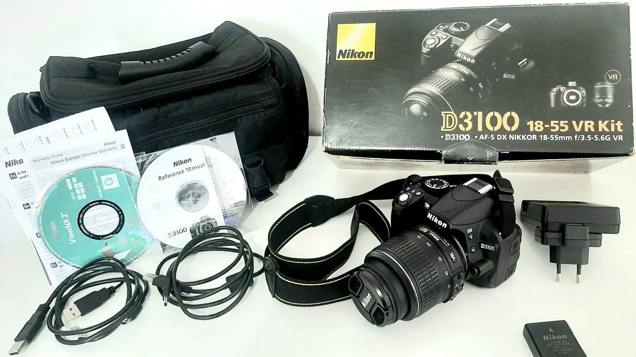 NIKON D3100 MUITO NOVA!