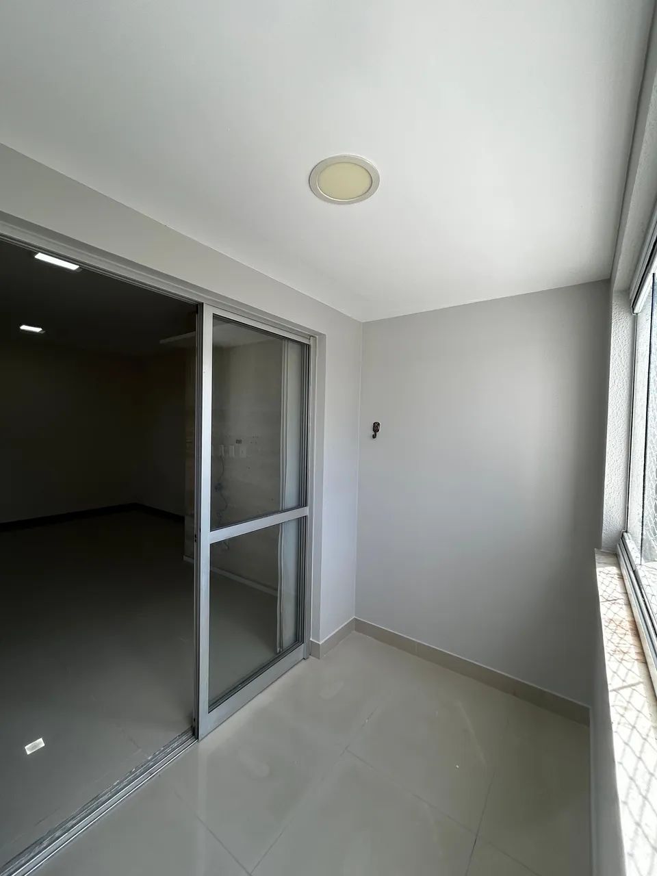 APARTAMENTO 3/4 COM SUÍTE E VARANDA NO MELHOR DO STIEP  - Foto 3