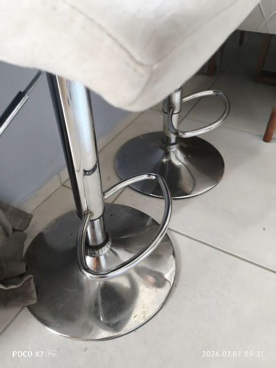 Poltrona/banqueta em linho  - Foto 5