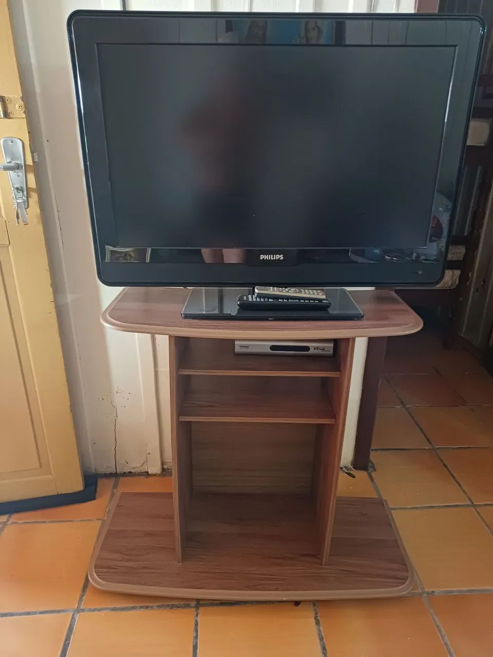 Tv com mesa