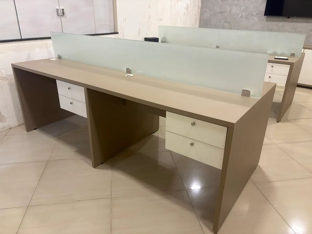 Corporate Work Desk (4 Seats) with Glass Partition and Drawer Units