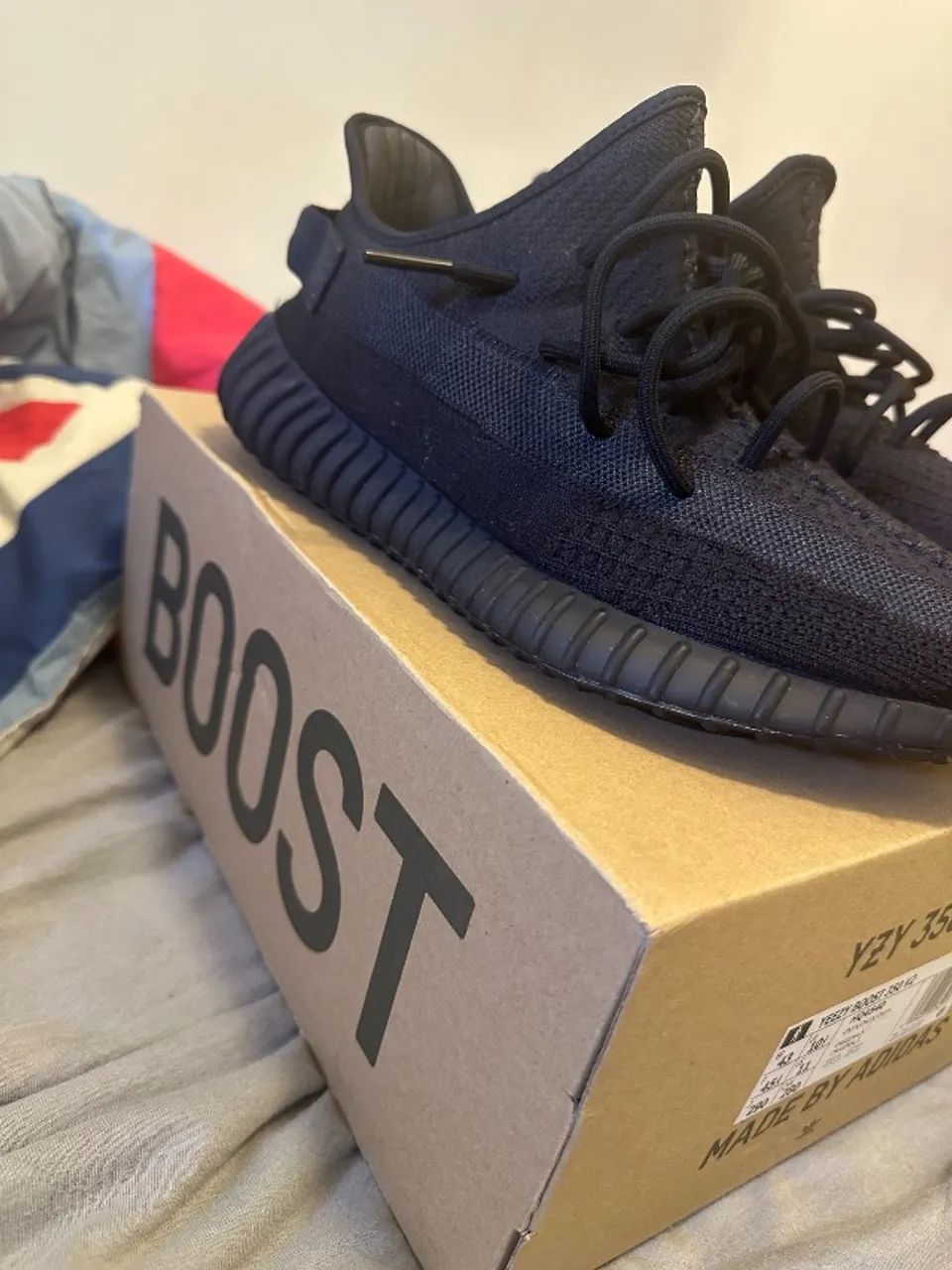 Yeezy 350 V2 Onyx (2023) - Foto 2