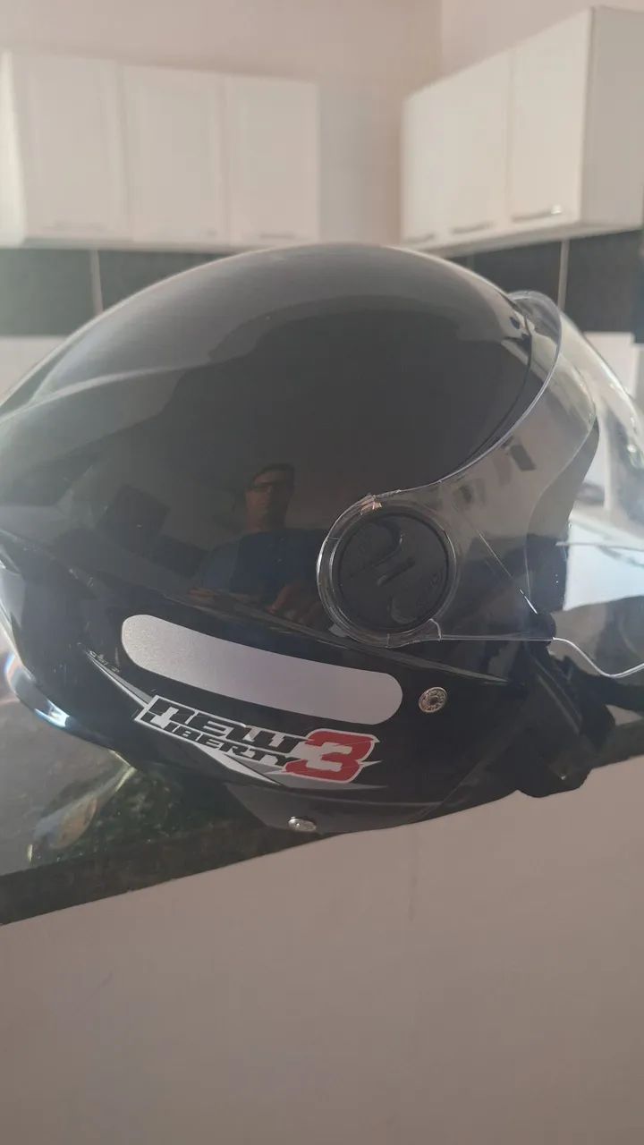 capacete semi novo