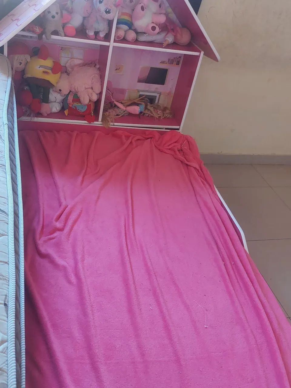 Vendo cama infantil da barbie  - Foto 4