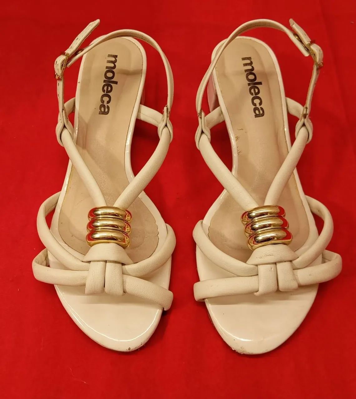 Sandália Moleca Off-White com Detalhe Dourado - Tam 34 - Foto 2