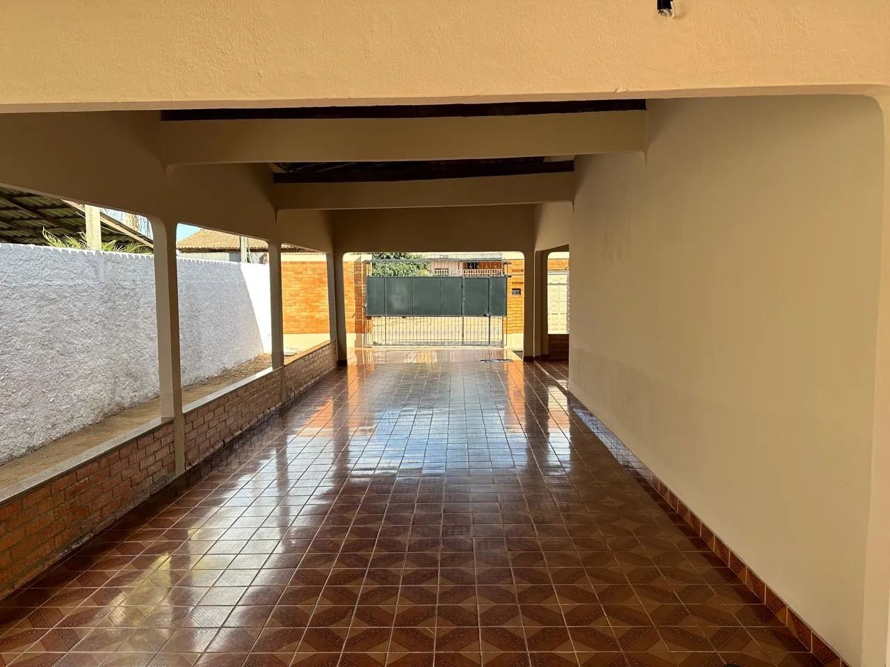 Aluga-se casa no Bairro Cambará com 02 quartos e banheiro social - Foto 4
