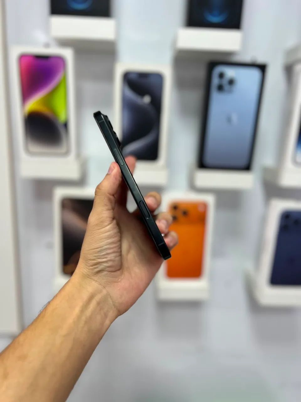 iPhone 16 Pro Max - 256GB  ?5.500,00 - Foto 4