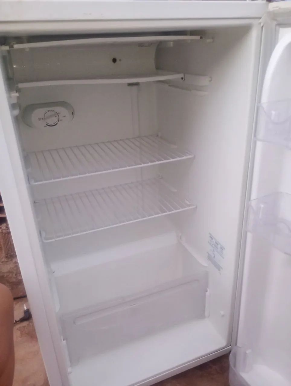 Frigobar Eletrolux 