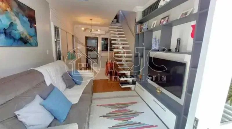 Linda casa triplex em vila fechada, rua Marques de Valença - Foto 5
