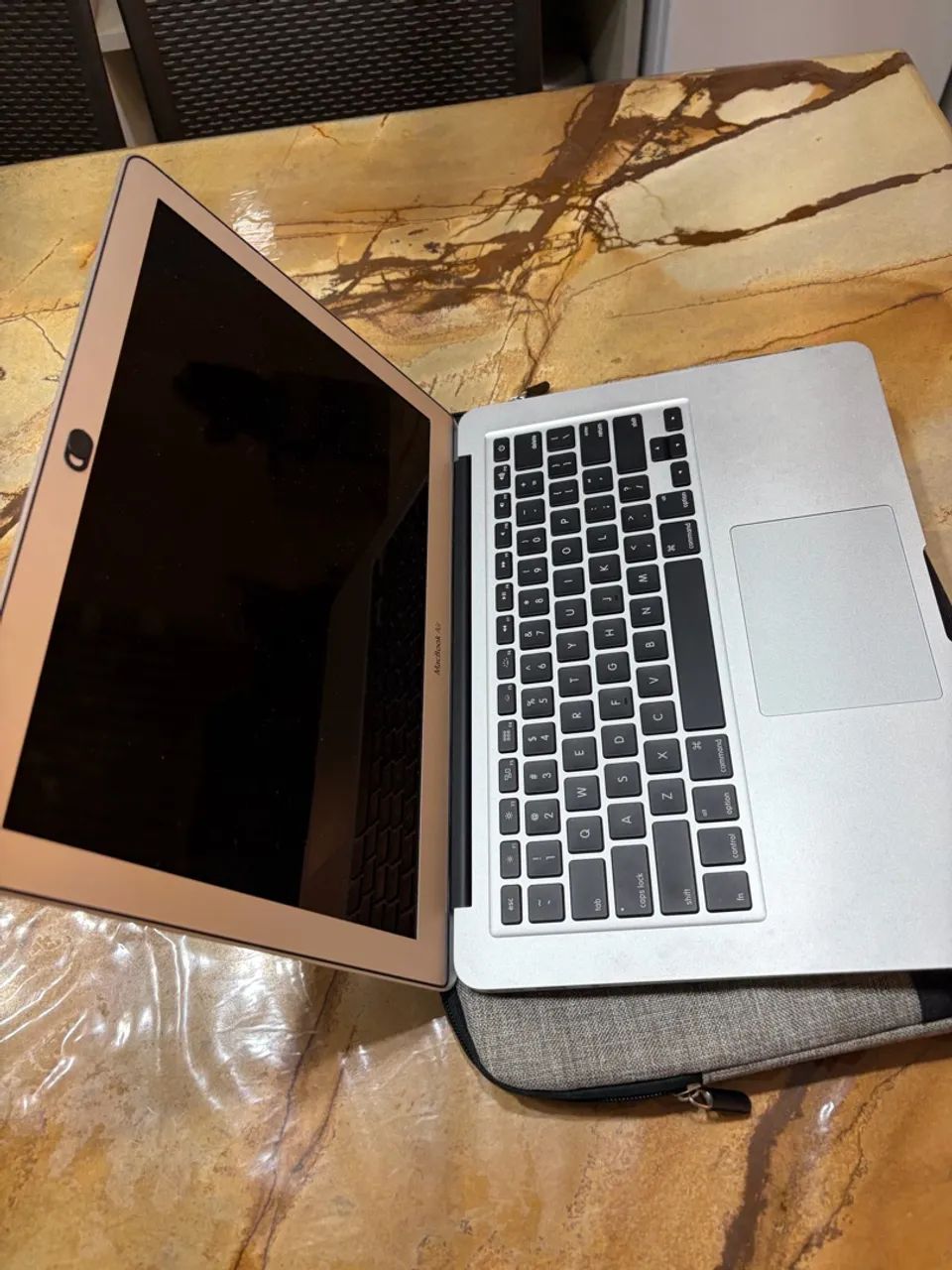 Mac book