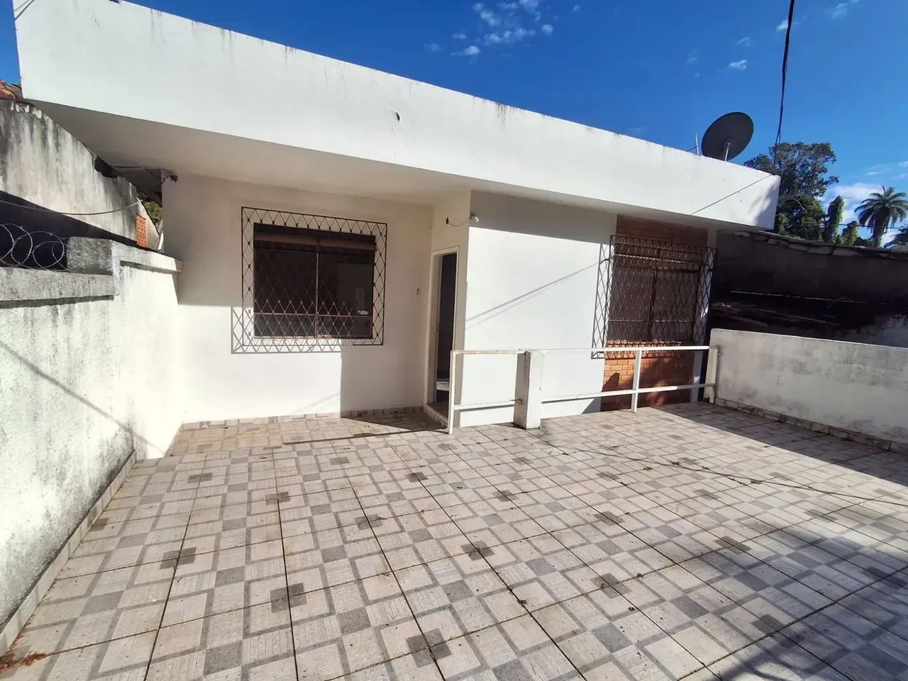 Casa com 3 quartos 1 banheiro 1 vaga - Foto 2