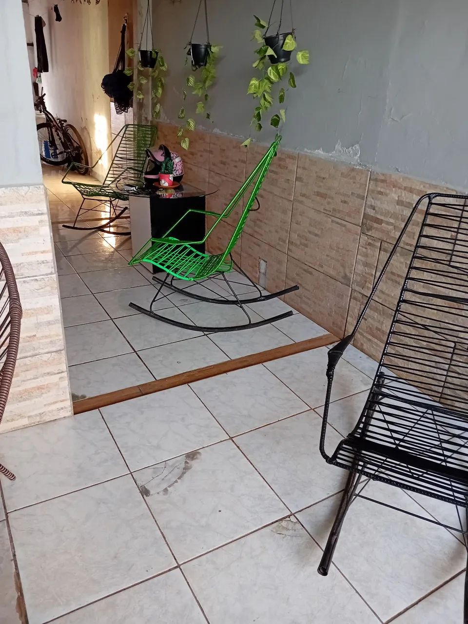 Vendo duas caixas de balanço e uma mesinha  por 500 reais