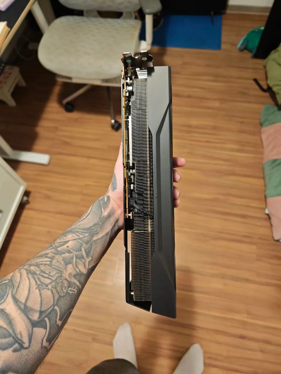 RX 9070 XT - Foto 3