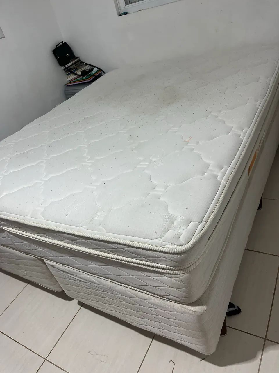 Cama queen size com base  - Foto 3
